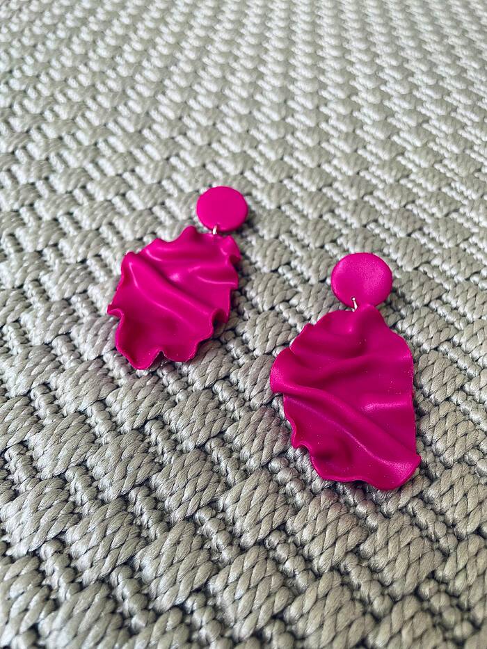 Satin Cerise, bild 1 av 3