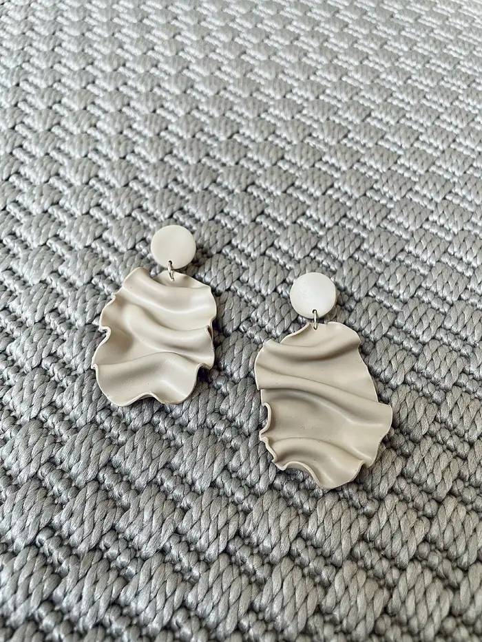 Satin Beige, bild 1 av 3
